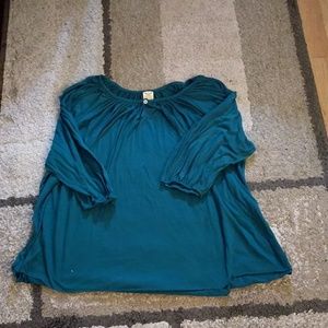 5/25 Quarter sleeve key hole blouse